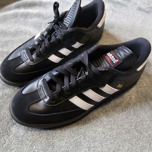 2020 Adidas Samba Classic men's size 9.0.